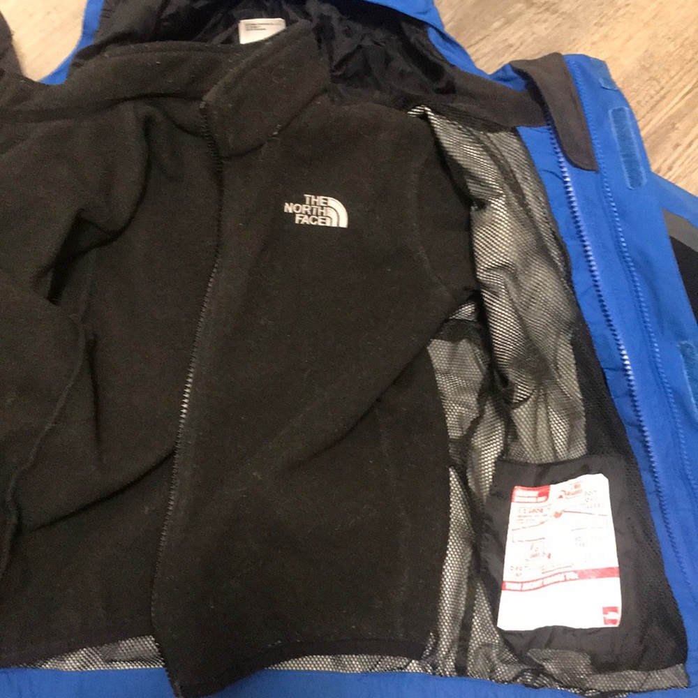 North Face - Picture 3 of 3